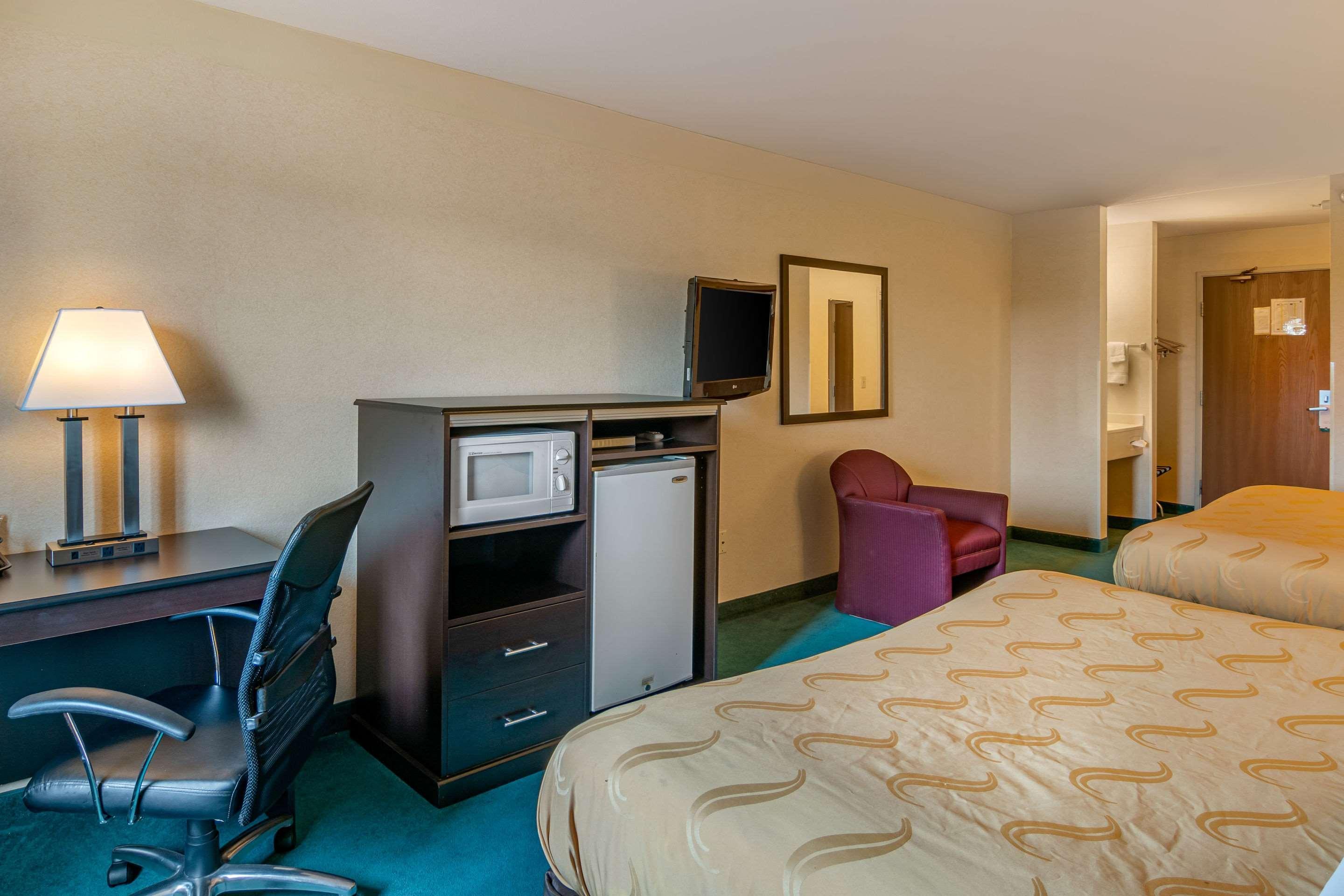 Quality Inn Бенд Екстериор снимка