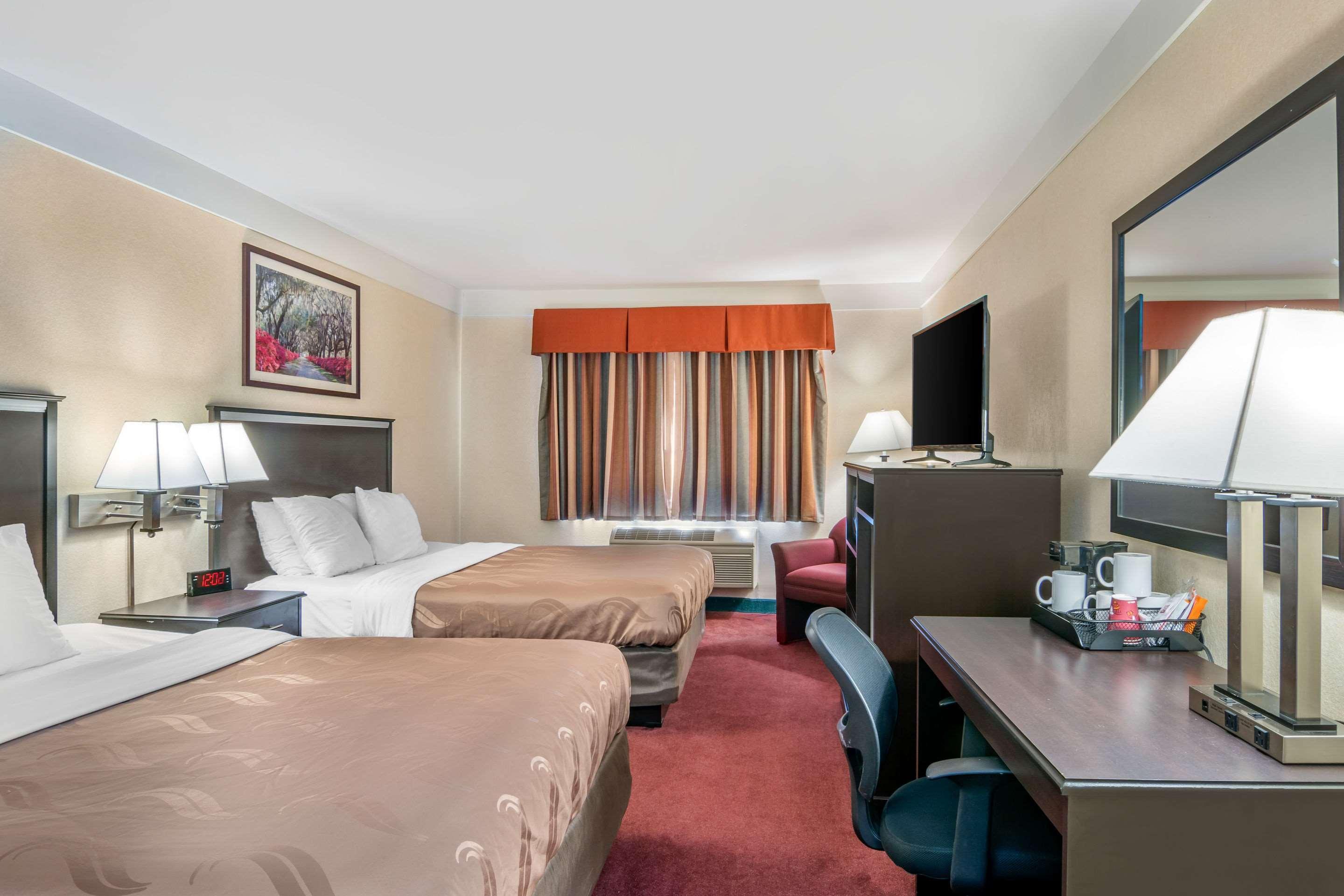Quality Inn Бенд Екстериор снимка