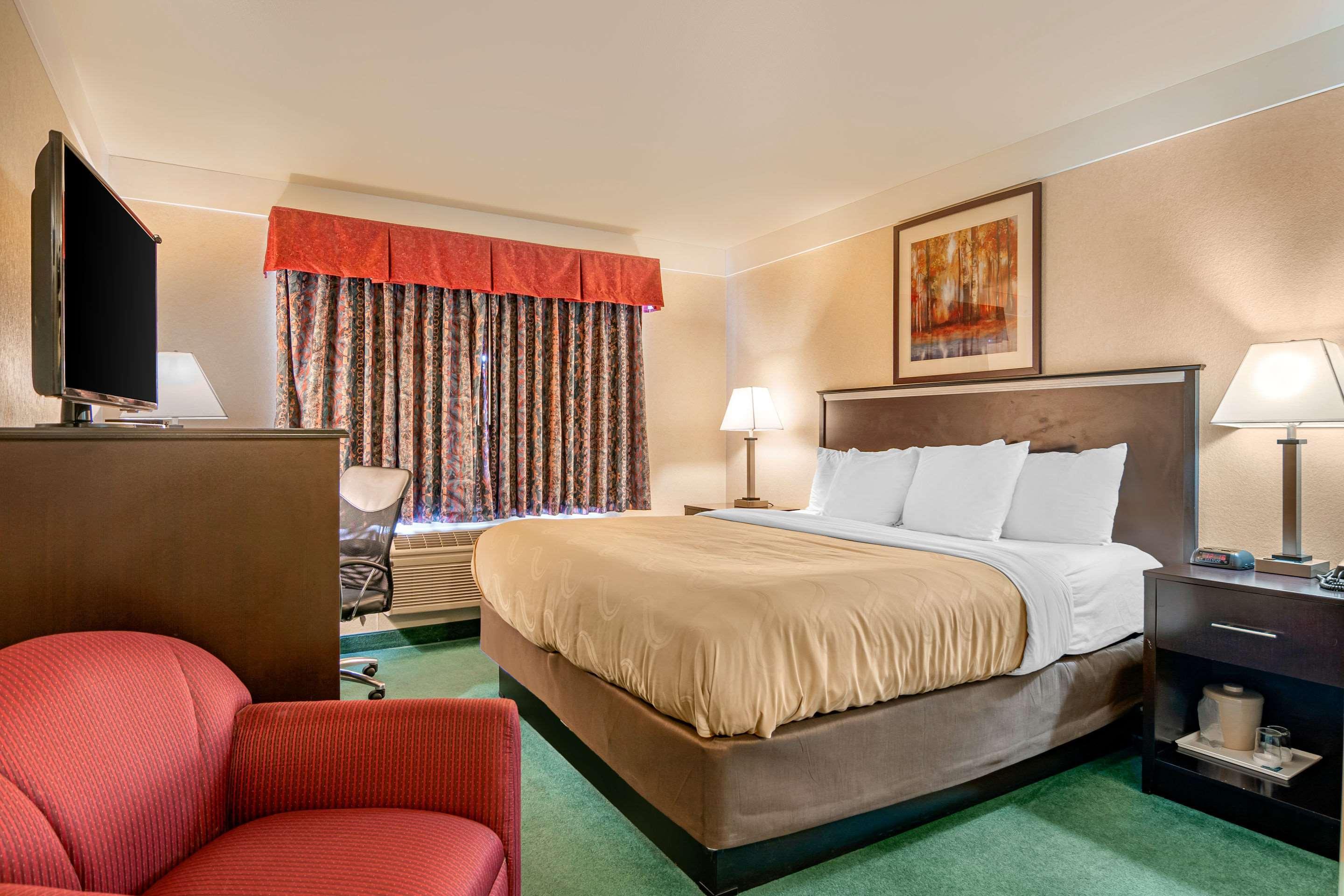Quality Inn Бенд Екстериор снимка