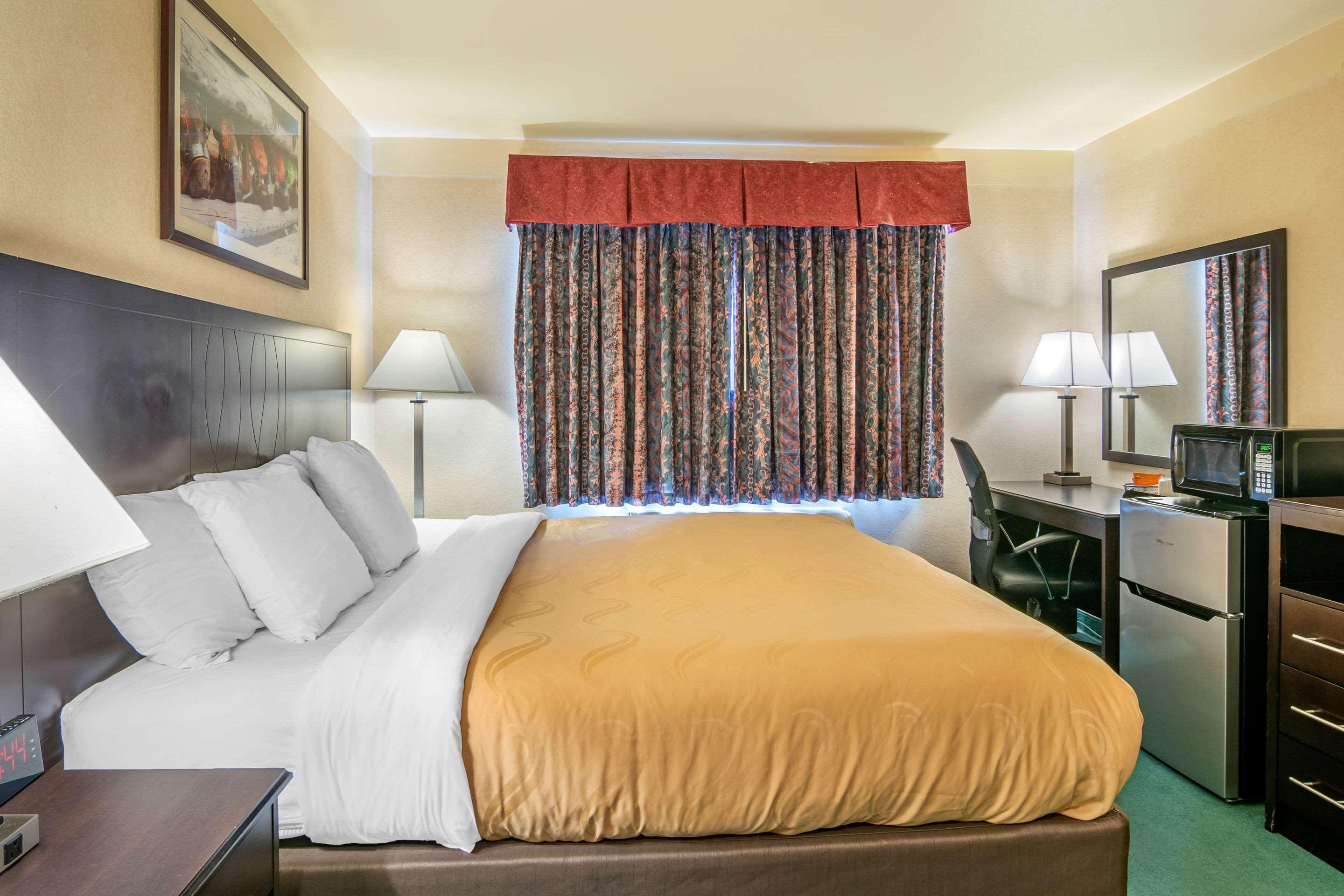 Quality Inn Бенд Екстериор снимка