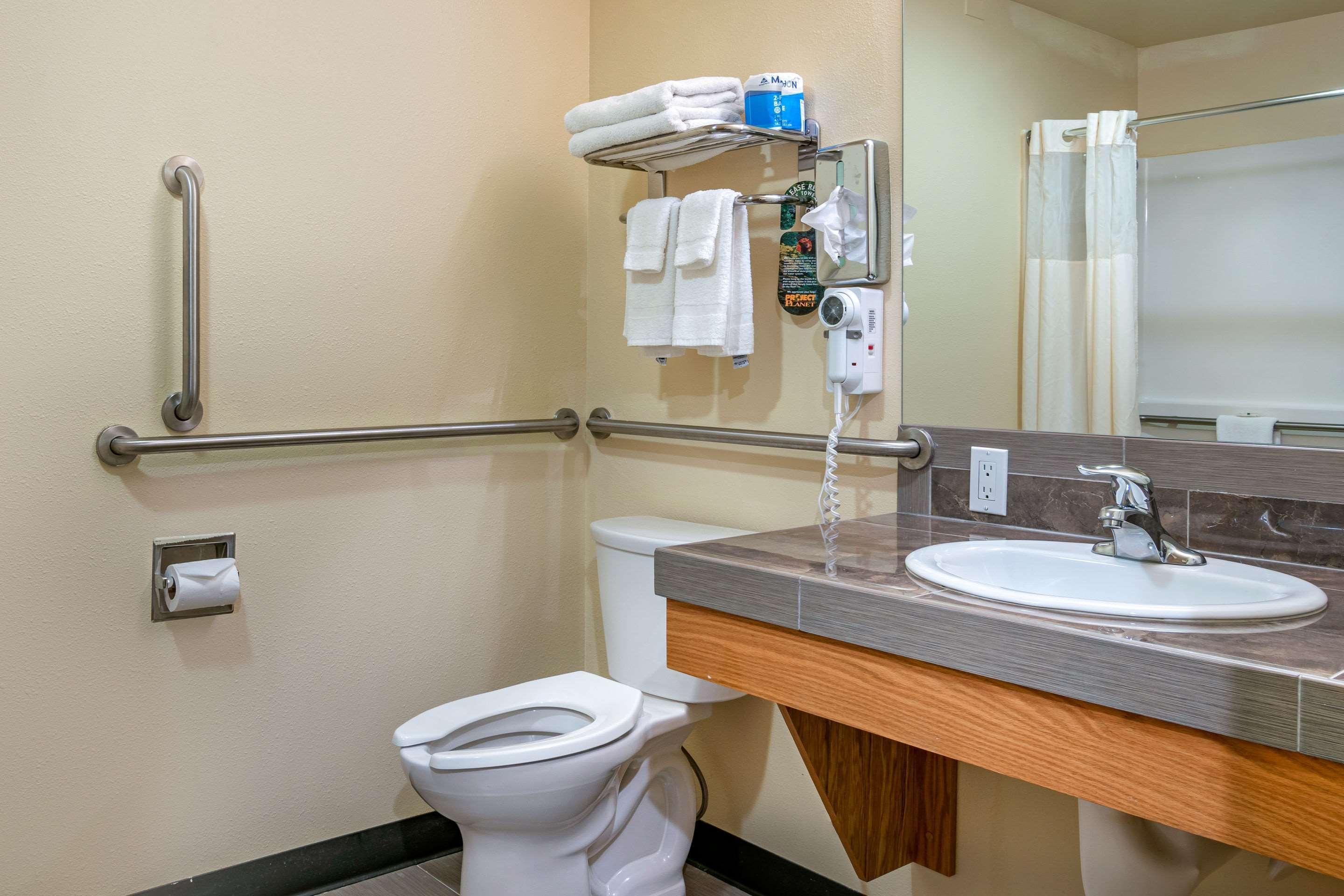 Quality Inn Бенд Екстериор снимка