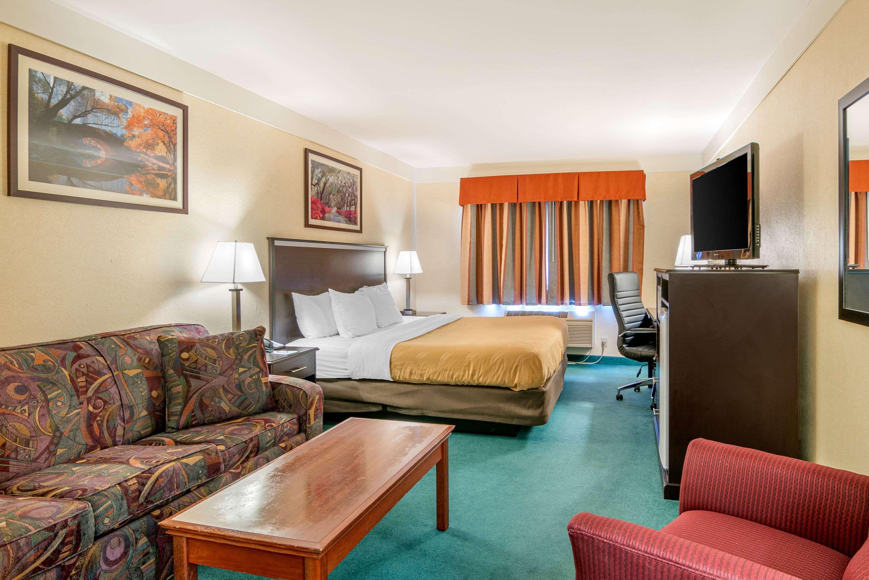 Quality Inn Бенд Екстериор снимка