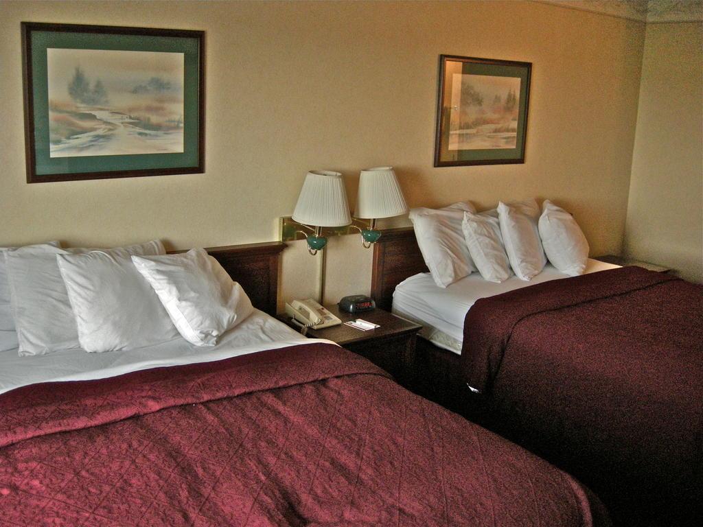 Quality Inn Бенд Екстериор снимка