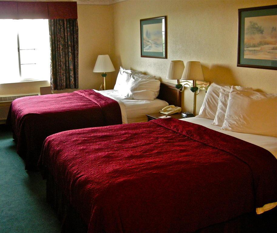 Quality Inn Бенд Екстериор снимка