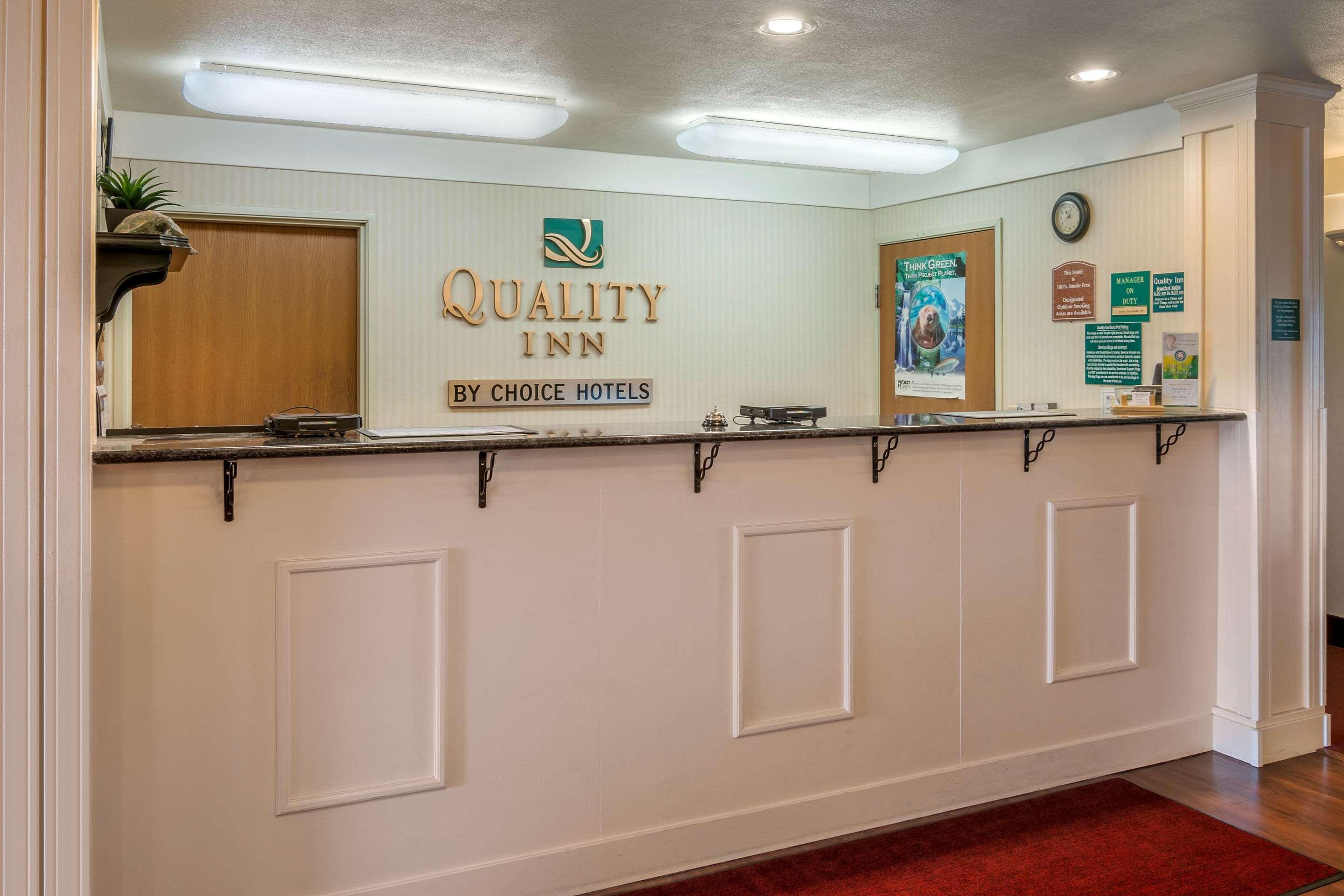 Quality Inn Бенд Екстериор снимка
