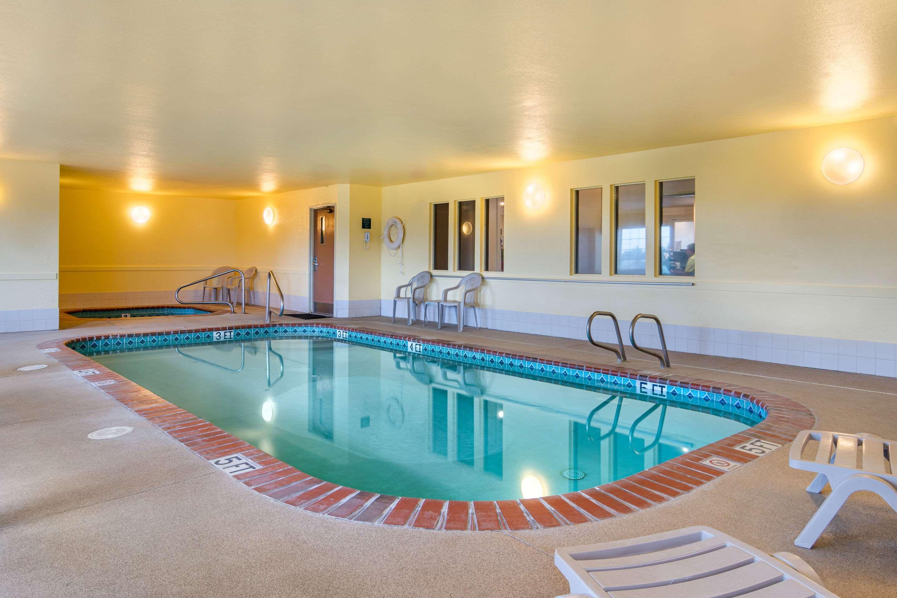 Quality Inn Бенд Екстериор снимка