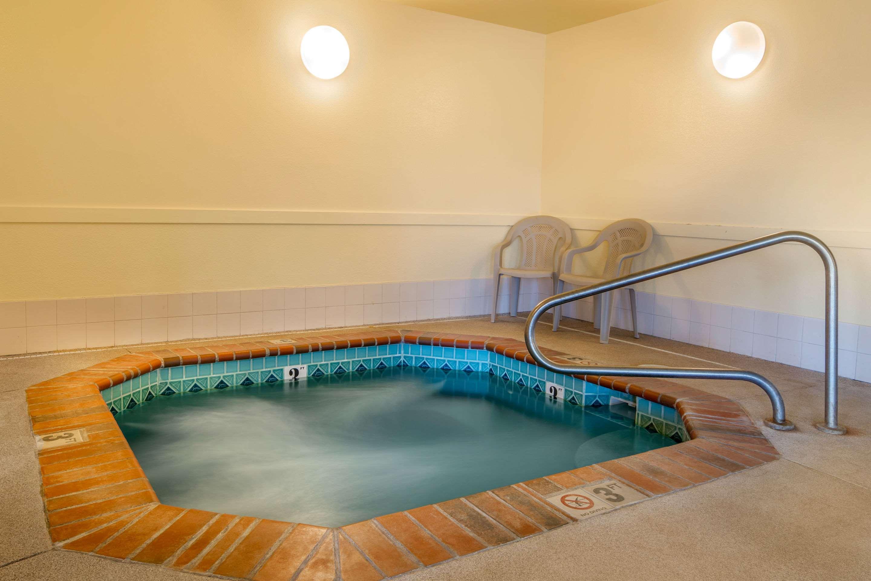 Quality Inn Бенд Екстериор снимка