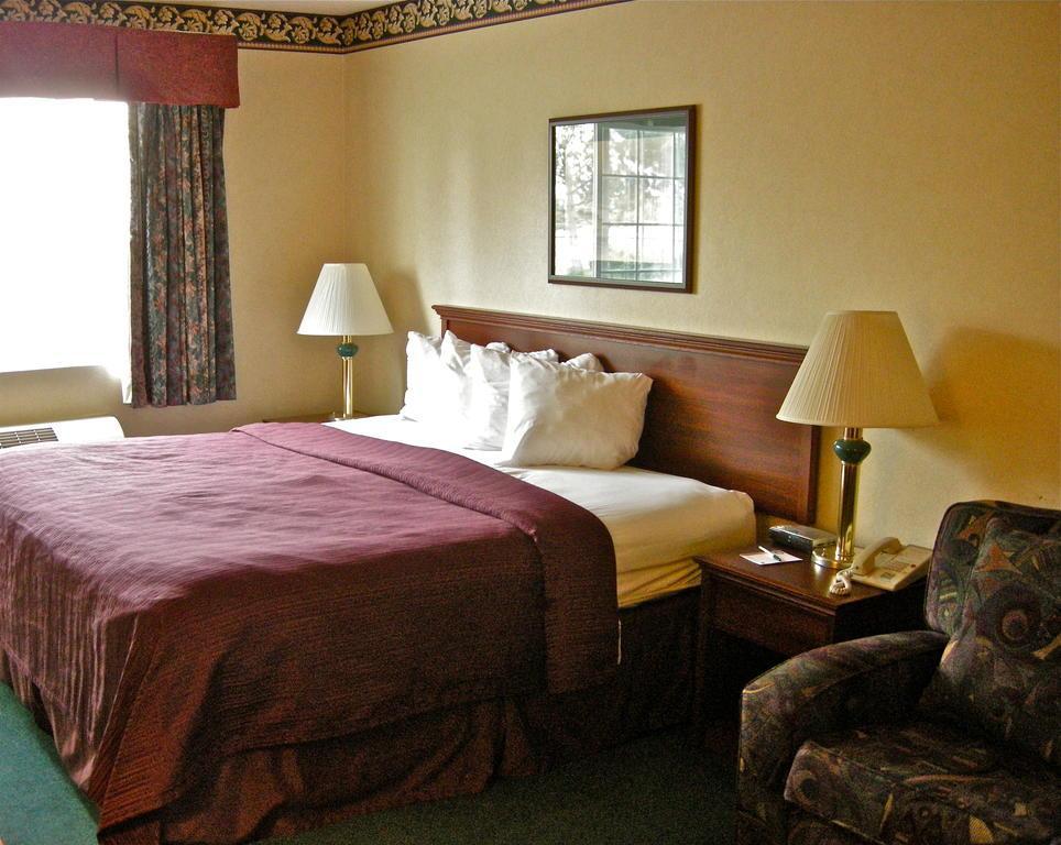 Quality Inn Бенд Екстериор снимка